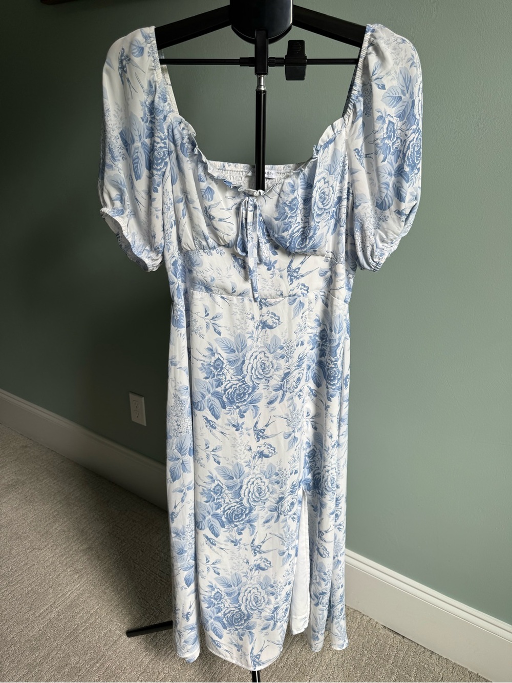 Baltic Born Cadence Midi Dress in Blue Floral Size L